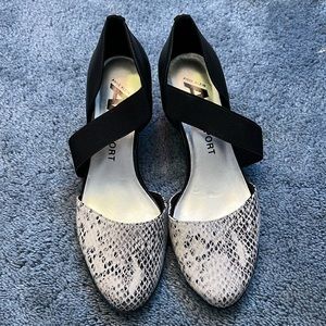 AK snakeskin and black wedge